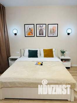 Студия квартира, посуточно, 33м2, 12/21 этаж