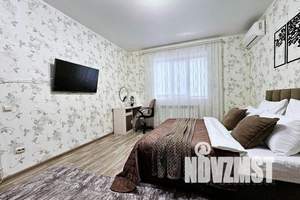 1-к квартира, посуточно, 35м2, 3/23 этаж