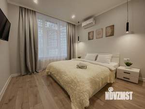 3-к квартира, посуточно, 54м2, 1/1 этаж