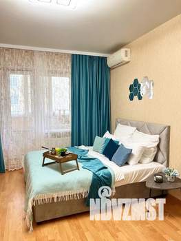 1-к квартира, посуточно, 38м2, 3/9 этаж