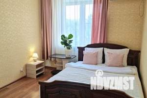 1-к квартира, посуточно, 40м2, 3/6 этаж