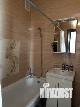 Студия квартира, посуточно, 40м2, 11/17 этаж