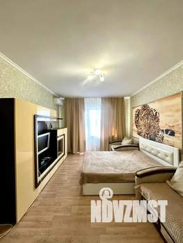 1-к квартира, посуточно, 50м2, 2/9 этаж