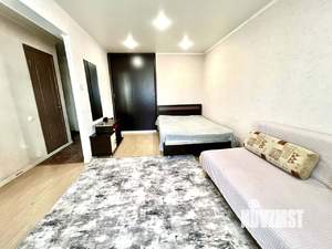 Студия квартира, посуточно, 40м2, 4/5 этаж