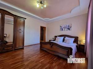3-к квартира, посуточно, 120м2, 1/1 этаж