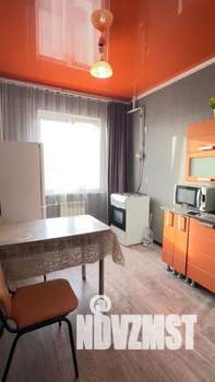 Студия квартира, посуточно, 37м2, 2/10 этаж