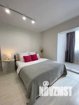 1-к квартира, посуточно, 52м2, 6/9 этаж