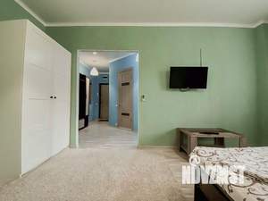 1-к квартира, посуточно, 42м2, 1/1 этаж