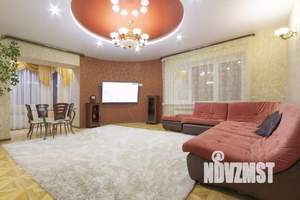 3-к квартира, посуточно, 120м2, 1/1 этаж