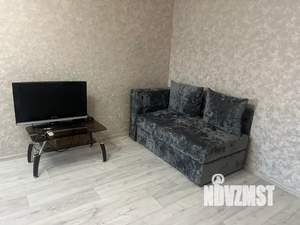 1-к квартира, посуточно, 38м2, 4/5 этаж