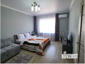 1-к квартира, посуточно, 38м2, 10/17 этаж