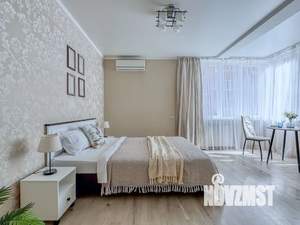 Студия квартира, посуточно, 37м2, 5/17 этаж