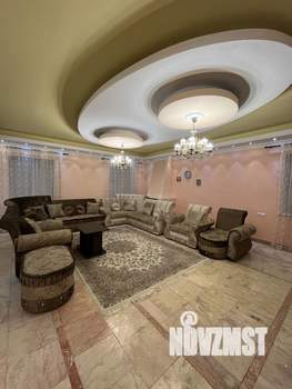 4-к квартира, на длительный срок, 180м2, 4/5 этаж