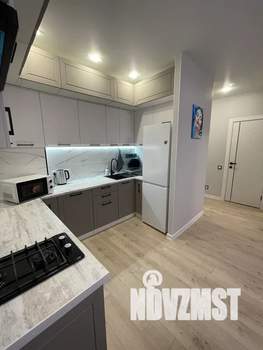 1-к квартира, посуточно, 43м2, 8/10 этаж