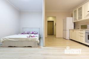 Студия квартира, посуточно, 35м2, 7/18 этаж