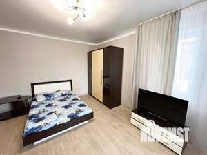 1-к квартира, посуточно, 50м2, 1/1 этаж