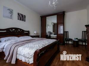 3-к квартира, посуточно, 150м2, 1/12 этаж