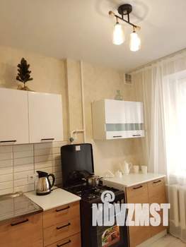 1-к квартира, посуточно, 36м2, 8/9 этаж