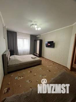 1-к квартира, посуточно, 42м2, 7/9 этаж