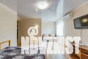 1-к квартира, посуточно, 40м2, 6/9 этаж