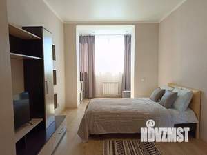 1-к квартира, посуточно, 44м2, 8/10 этаж