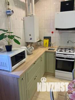 1-к квартира, посуточно, 46м2, 2/10 этаж