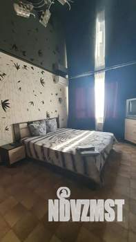 1-к квартира, посуточно, 40м2, 6/9 этаж