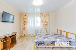 1-к квартира, посуточно, 40м2, 6/9 этаж