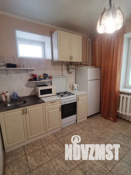 1-к квартира, посуточно, 40м2, 1/9 этаж