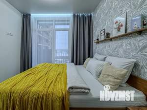 1-к квартира, посуточно, 35м2, 13/20 этаж