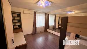 4-к квартира, на длительный срок, 180м2, 2/5 этаж