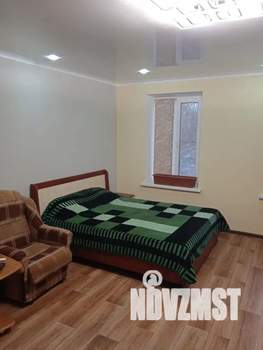 1-к квартира, посуточно, 40м2, 2/2 этаж