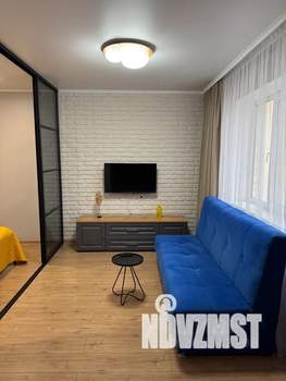 Студия квартира, посуточно, 36м2, 13/16 этаж