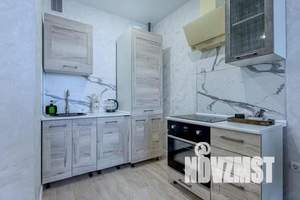 2-к квартира, посуточно, 37м2, 9/18 этаж
