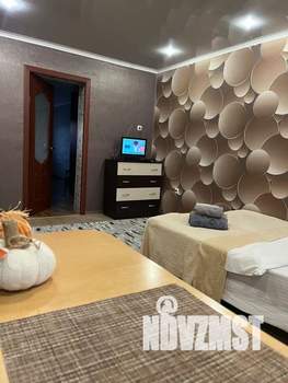 1-к квартира, посуточно, 50м2, 5/5 этаж