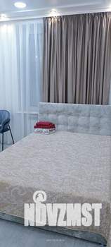 Студия квартира, посуточно, 40м2, 1/2 этаж