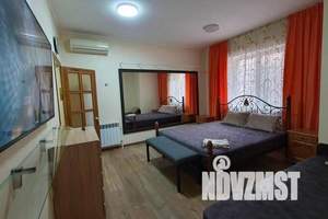 4-к квартира, посуточно, 180м2, 1/3 этаж
