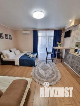 Студия квартира, посуточно, 35м2, 3/17 этаж