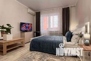 1-к квартира, посуточно, 40м2, 1/9 этаж