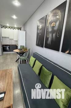 1-к квартира, посуточно, 37м2, 13/18 этаж