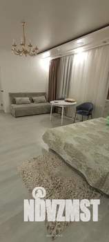 Студия квартира, посуточно, 40м2, 1/2 этаж