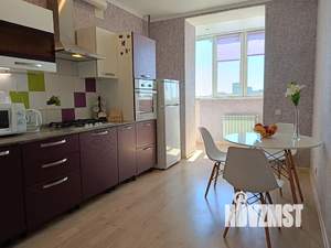 1-к квартира, посуточно, 44м2, 8/10 этаж