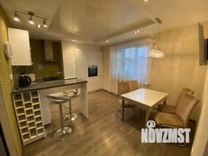 1-к квартира, посуточно, 56м2, 8/10 этаж