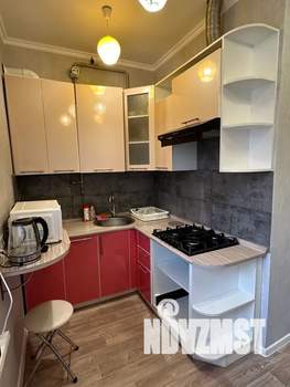2-к квартира, посуточно, 40м2, 1/2 этаж