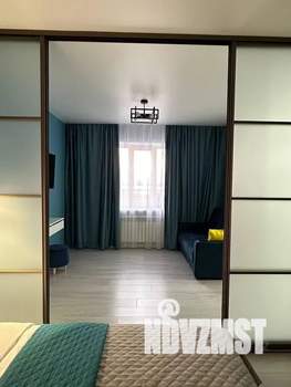 Студия квартира, посуточно, 41м2, 15/16 этаж