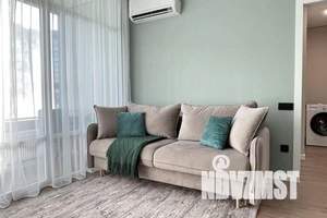 2-к квартира, посуточно, 40м2, 17/24 этаж