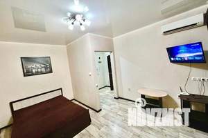 1-к квартира, посуточно, 40м2, 2/92 этаж