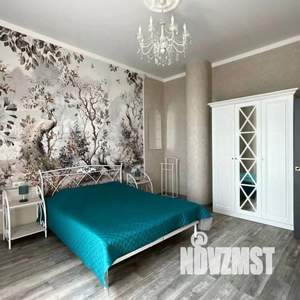 1-к квартира, посуточно, 63м2, 1/1 этаж