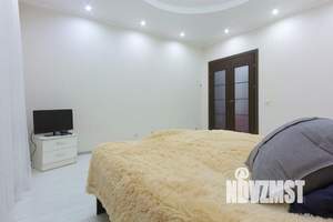 1-к квартира, посуточно, 65м2, 1/1 этаж