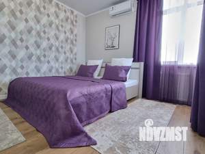 Студия квартира, посуточно, 35м2, 17/18 этаж